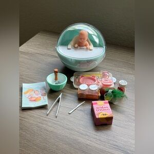 Like-New MiniVerse Make It Mini Baby Food Series 1 - Apple Sauce